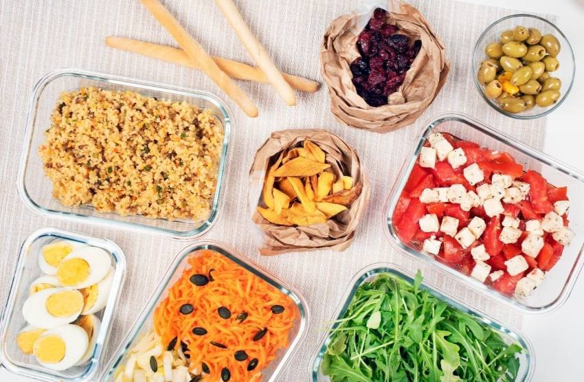 batch cooking du dimanche — préparer sa semaine de repas sains avec des purées d'oléagineux et des ingrédients bio