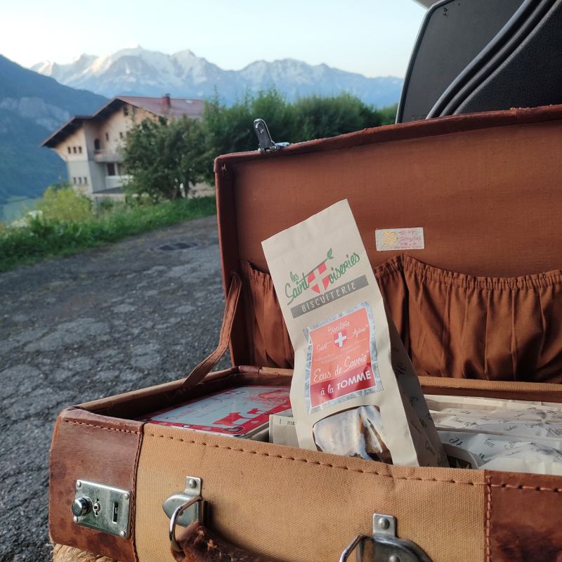 atelier de la biscuiterie artisanale Les Saintoiseries à Sallanches, Haute-Savoie, au pied du Mont-Blanc